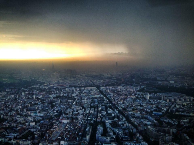 Dans le ciel de Paris
