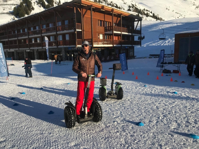  由合格教练监督