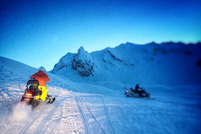  Paseo en moto de nieve para aventureros en Courchevel 