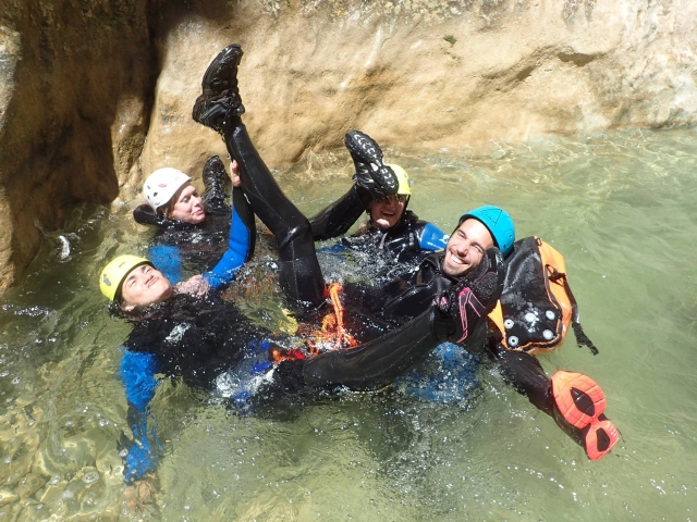  Creating group memories 