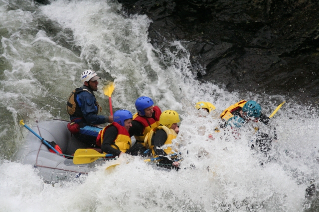  Rafting adrenalinico 