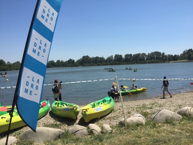  Canoeing and good weather 