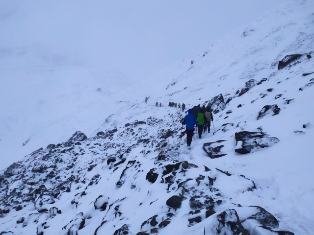  Encontre o Alps du Nord graças a esta caminhada de raquetes de neve 