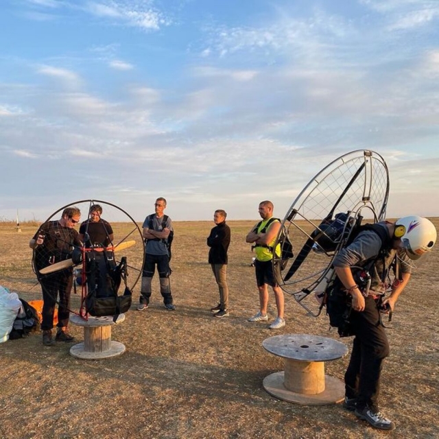  Group for paramotor flight 