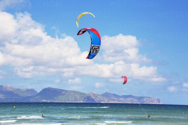  Kitesurfen auf See 