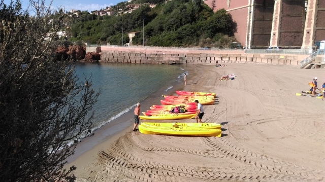 Kayaks monoplaces ou biplaces vous attendent