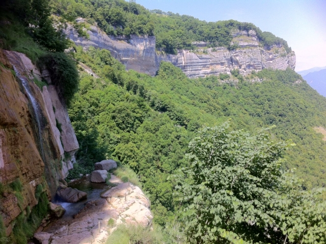  Crolles waterfall 