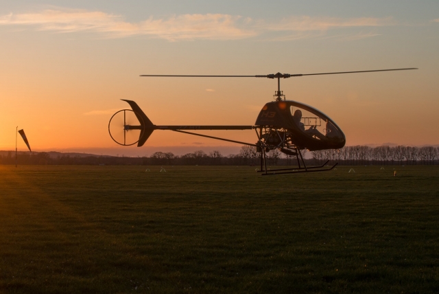  Vuelo en helicóptero al atardecer 