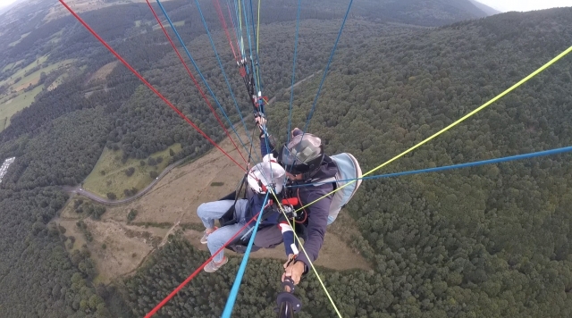  Volo in parapendio 