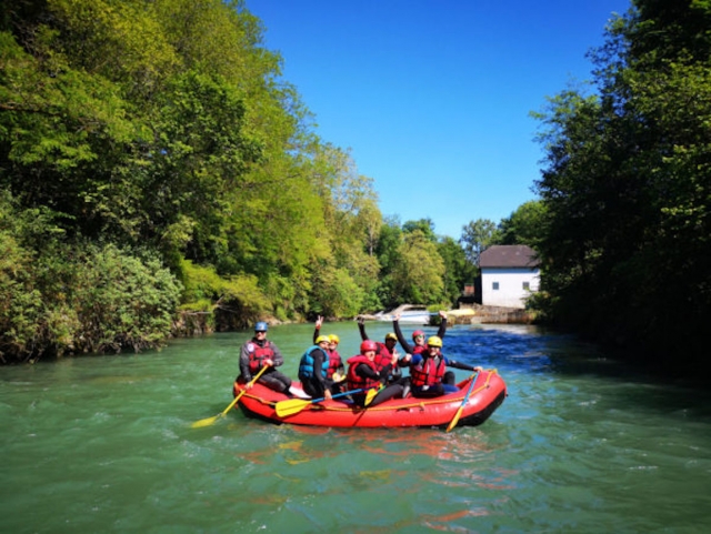 Rafting en groupe    