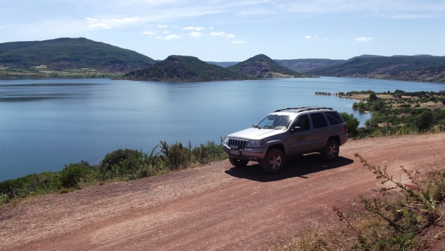  Jeep pelo lago 