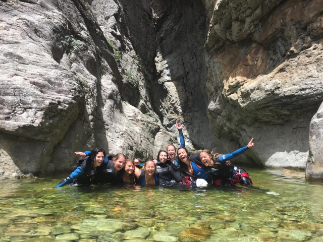 Canyoning in der Gruppe 