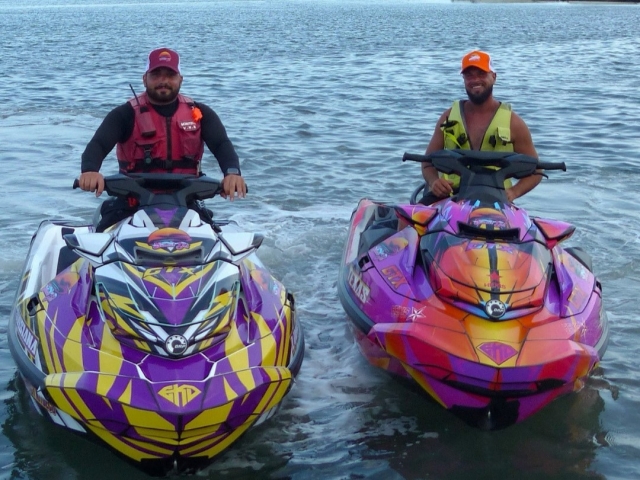  Experiencia acuática en una moto de agua 