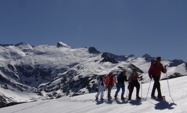 Randonnée dans les Pyrénées en groupe