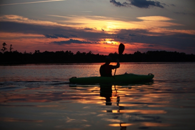 Canoeing at dusk 