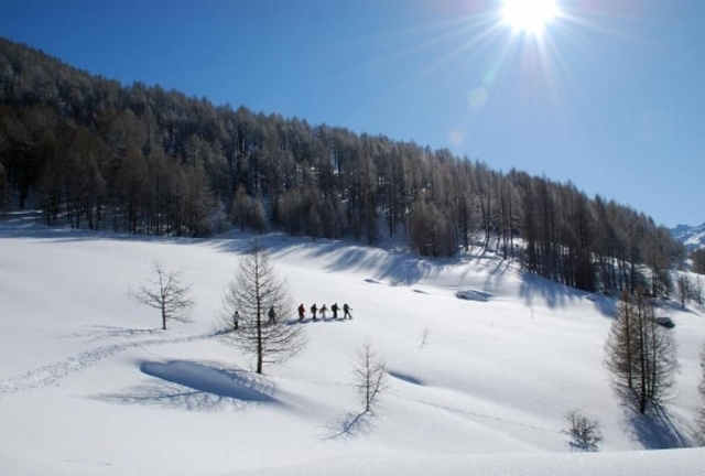  Die Sonne verschwindet hinter dem Horizont 