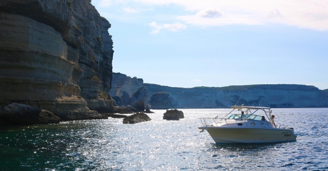 Demi-journée en bateau à Bonifacio