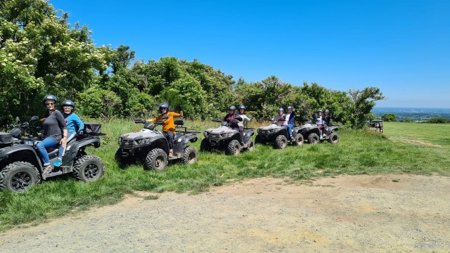  Scarica la tua scarica di adrenalina a bordo dei nostri quad 