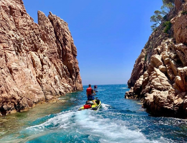  Pass through the Mediterranean coves 