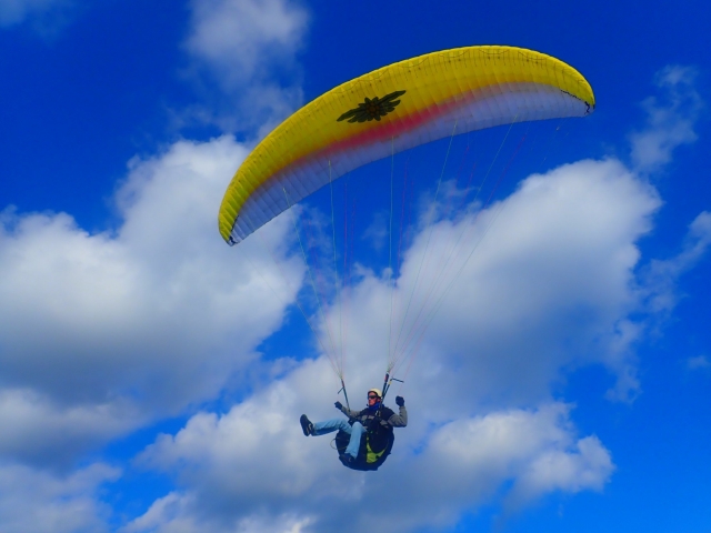  Volo in parapendio 