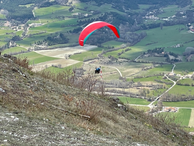 Volo in parapendio su Barrême 