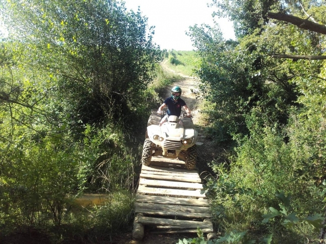 Quad à Grospierres