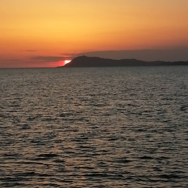  Tramonto in barca 