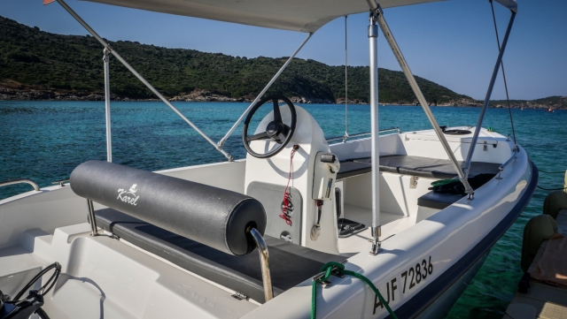  Rental de barco sem licença na Corsica -99 - aluguel do barco Karel