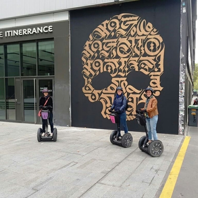  At the Itinerrance art gallery. 