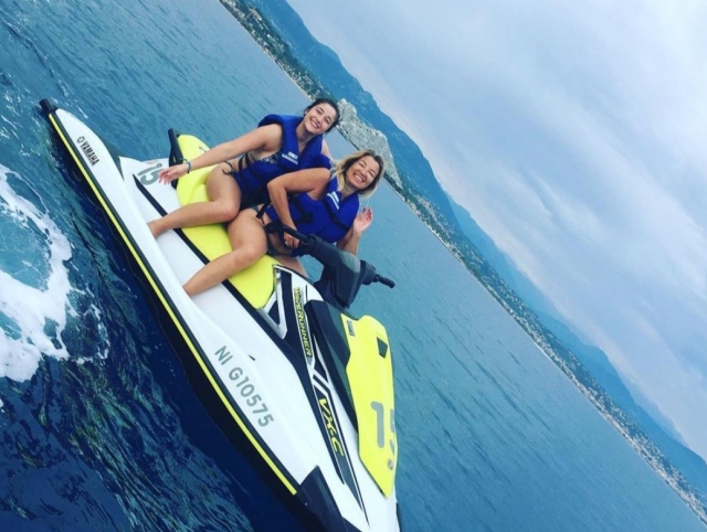 Jet ski biplace pour partager les sensations fortes