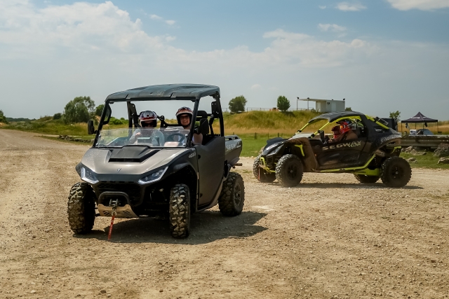  Spaß mit dem Buggy in der Brie-Landschaft