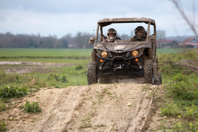 Zweisitzer-Buggy in La Ferté Gaucher 