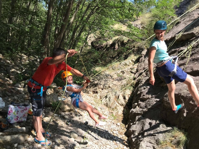 Initiation à la descente en rappel