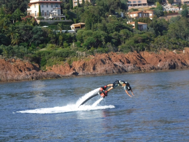  Immergersi su un flyboard 