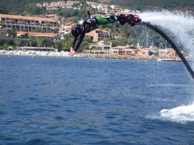Plongeon en flyboard