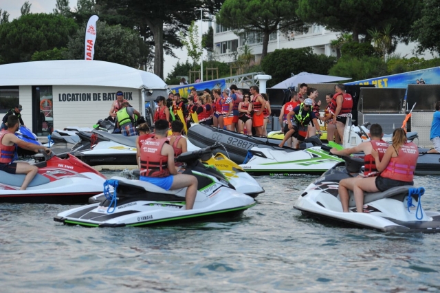  Moments preceding the jet ski ride 