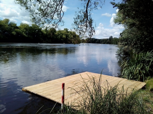  The banks of the Yonne 