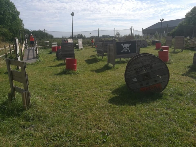 Campo da gioco laser verso Lille 