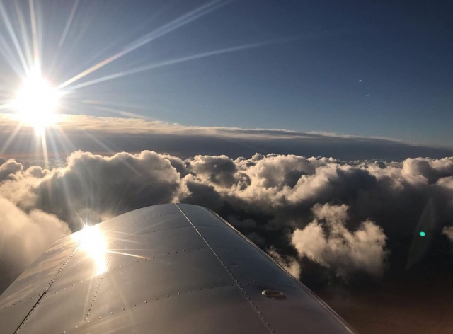 ULM au-dessus des nuages