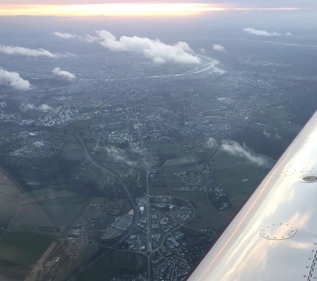  Flug nach Paris 