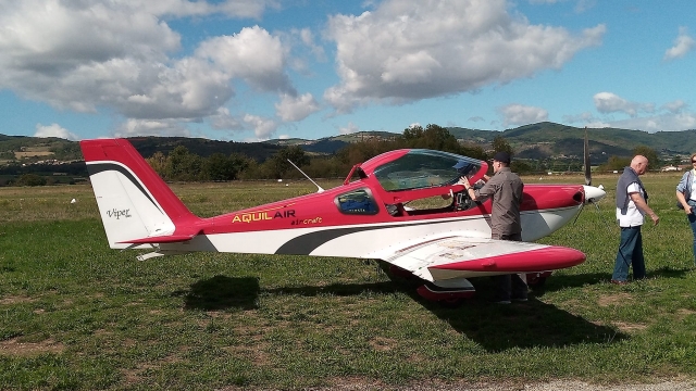  Plane waiting for its passenger 