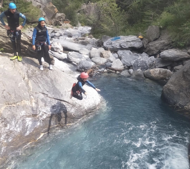 Saut dans l'eau