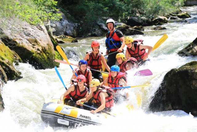 Descente mouvementée en rafting