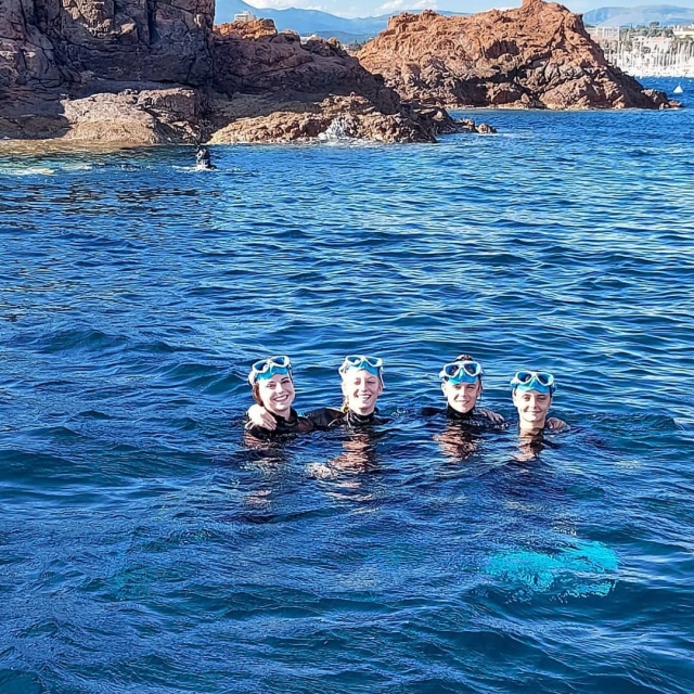  Saída da família para fazer snorkeling 
