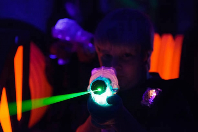Partie de laser tag avec vos amis