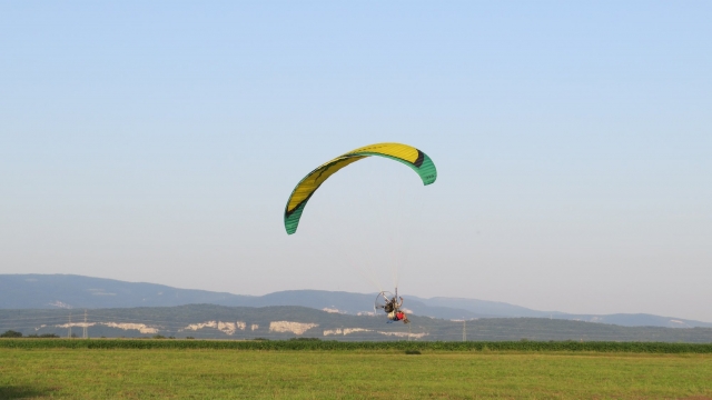  Paramotor flight towards Lyon 