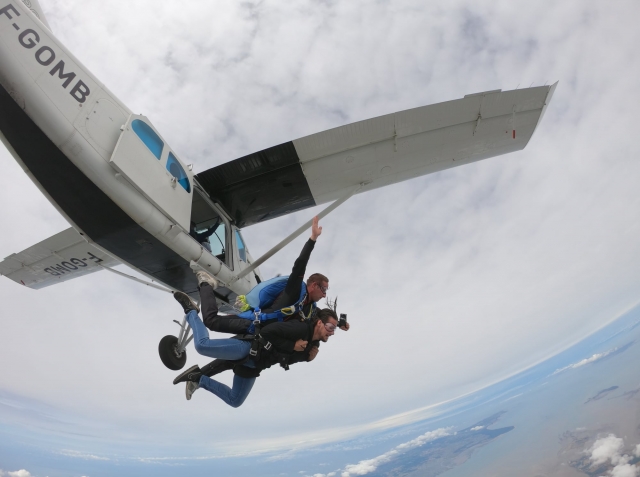Saut depuis l'avion