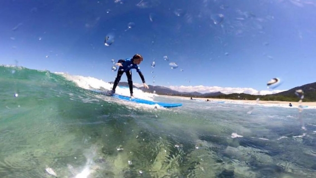 Surfing on the waves of the Gulf of Propriano 