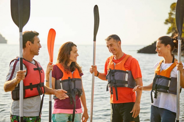 Groupe de 4 kayakistes