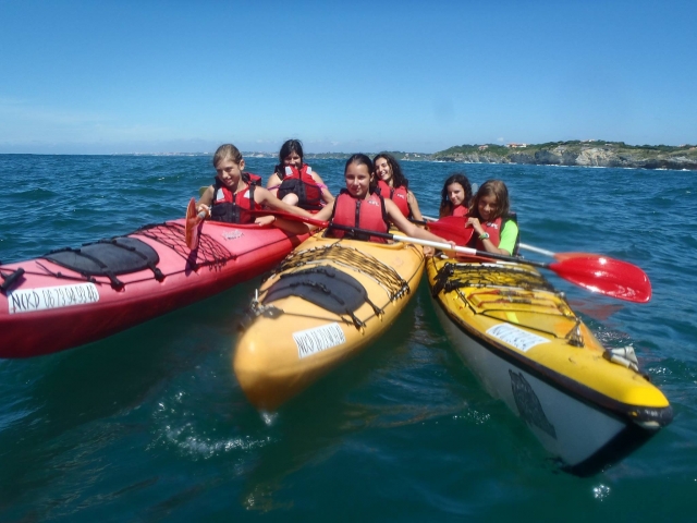  Kayak hike with friends 